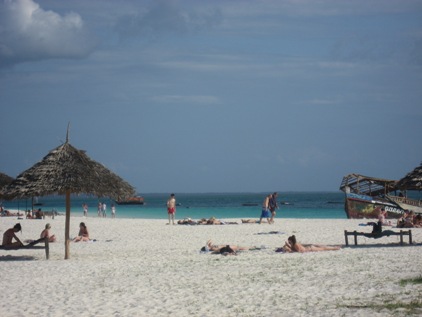 Jovens europeus em Kendua