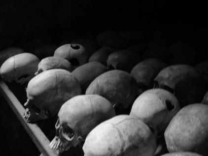 Cranios furados co martelada