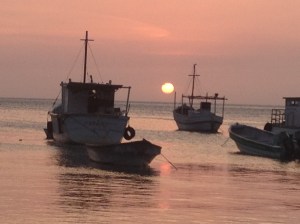 Taganga, ultimo por de sol na Colômbia.
