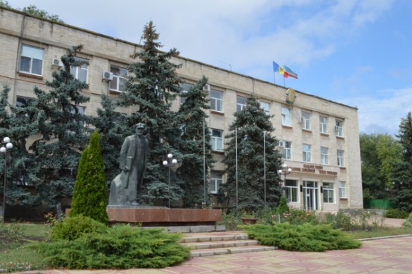 Governo, com bandeiras da Moldávia e Gaugázia