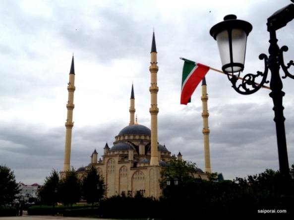 Mesquita cm a bandeira Chechena